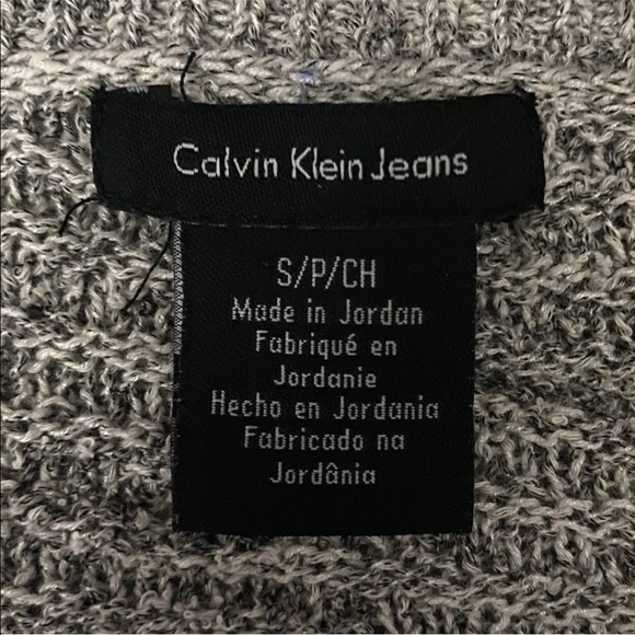 Calvin Klein Sweater - Picture 12 of 12